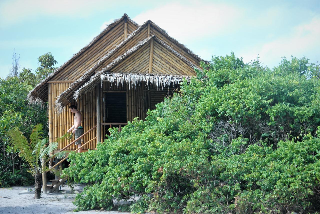 Tree Bar Hostel Koh Rong Sanloem Exteriör bild