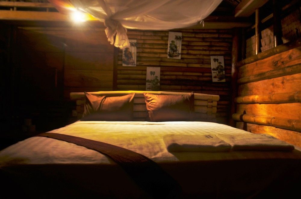 Tree Bar Hostel Koh Rong Sanloem Exteriör bild