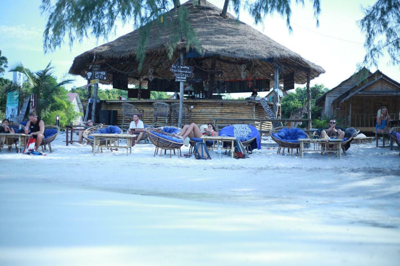 Tree Bar Hostel Koh Rong Sanloem Exteriör bild